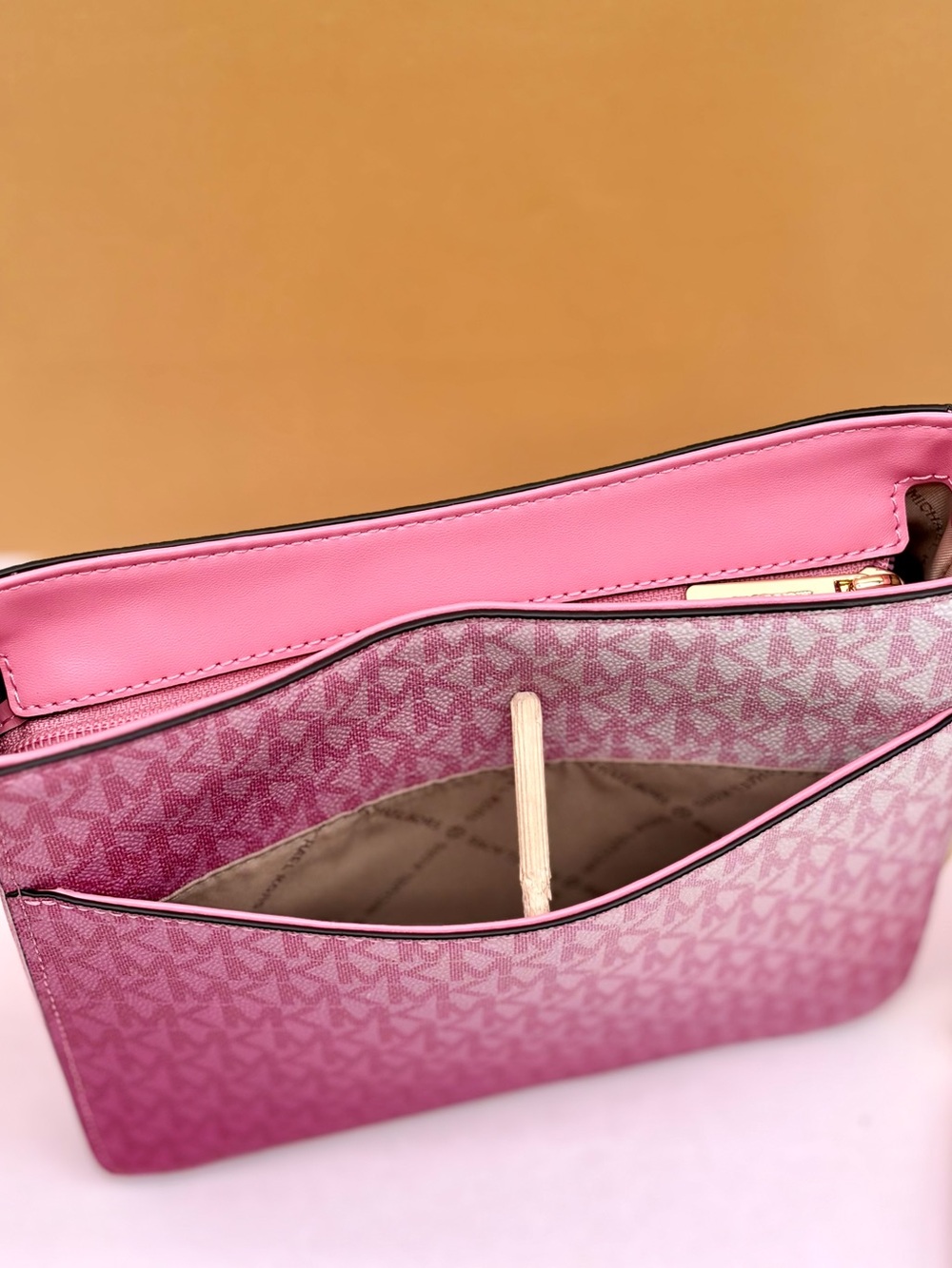 Michael Kors Ombre Pink MK Signature Crossbody with Wristlet Wallet Set - Picture 11 of 16